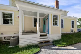 342 Blvd Blvd, Middletown, RI 02842 - Photo 21