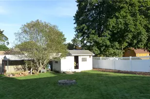 34 Union Ave, Warwick, RI 02889 - Photo 13