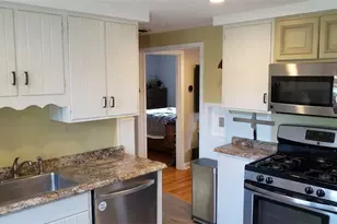 34 Union Ave, Warwick, RI 02889 - Photo 5