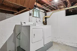 235 Beckwith St, Cranston, RI 02910 - Photo 39