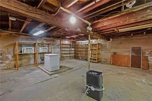 64 Crest Ave, Warwick, RI 02886 - Photo 23