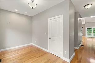 131 Fruit Hill Ave, Providence, RI 02911 - Photo 11