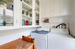 163 Camp St, Providence, RI 02906 - Photo 17