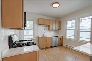 26 Berlin St, Providence, RI 02908 - Photo 1
