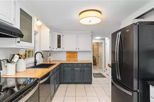 138 Audubon Rd, Warwick, RI 02888 - Photo 13