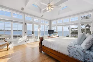 124 Memorial Blvd, Newport, RI 02840 - Photo 9