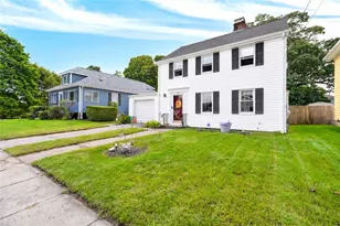 33 Linden Ave, East Providence, RI 02916 - Photo 1