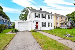 33 Linden Ave, East Providence, RI 02916 - Photo 3