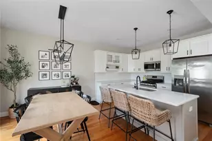 601 Hunting Hill Dr, Cumberland, RI 02864 - Photo 9