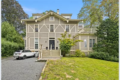 4 Red Cross Avenue #1A, Newport, RI 02840 - Photo 1