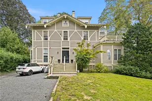 4 Red Cross Ave, Newport, RI 02840 - Photo 1