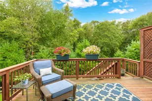 121 Hampton Way, South Kingstown, RI 02879 - Photo 3