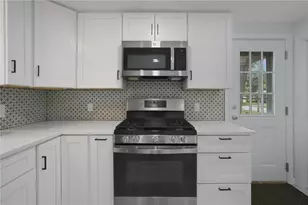 66 Palace Ave, Warwick, RI 02886 - Photo 9