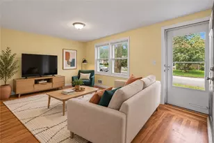 66 Palace Ave, Warwick, RI 02886 - Photo 13