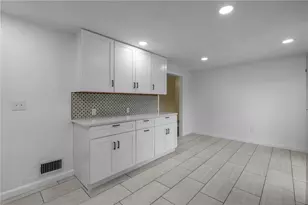 66 Palace Ave, Warwick, RI 02886 - Photo 11
