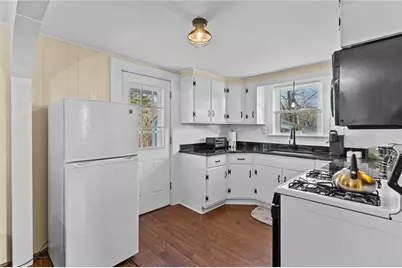 439 Farnum Pike, Smithfield, RI 02917 - Photo 9