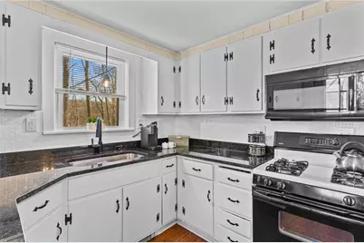 439 Farnum Pike, Smithfield, RI 02917 - Photo 11