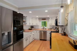 439 Farnum Pike, Smithfield, RI 02917 - Photo 5