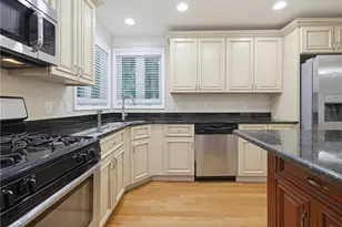 109 Bear Hill Road Rd, Cumberland, RI 02864 - Photo 5