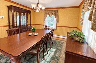 8 Woodcrest Dr, Cumberland, RI 02864 - Photo 13