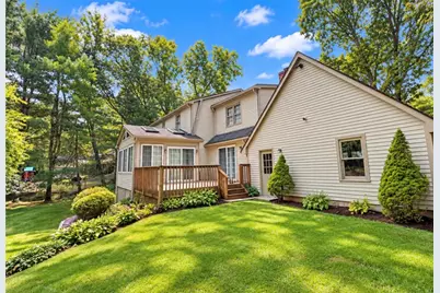 8 Woodcrest Drive, Cumberland, RI 02864 - Photo 3