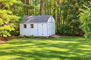 8 Woodcrest Dr, Cumberland, RI 02864 - Photo 39