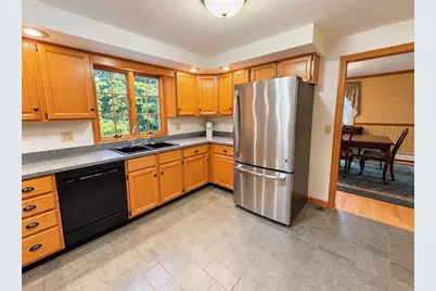 8 Woodcrest Drive, Cumberland, RI 02864 - Photo 9