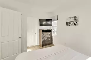 1 River Ln, Newport, RI 02840 - Photo 13