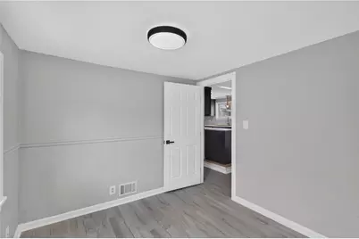 59 Graybar Road, Warwick, RI 02888 - Photo 21