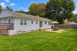 41 Wildwood Ave, East Providence, RI 02916 - Photo 29