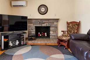 41 Wildwood Ave, East Providence, RI 02916 - Photo 5