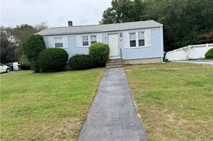 20 Crystal Dr, Warwick, RI 02889 - Photo 1