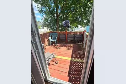33 Winthrop Avenue, Pawtucket, RI 02861 - Photo 9