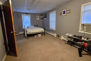 33 Winthrop Ave, Pawtucket, RI 02861 - Photo 11