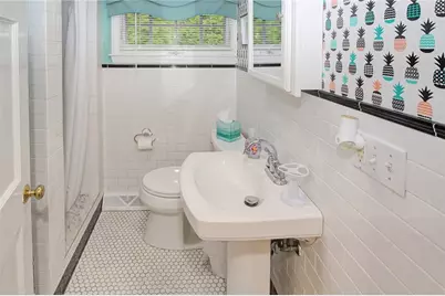 223 Purgatory Road, Middletown, RI 02842 - Photo 17