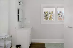 50 School St, Newport, RI 02840 - Photo 35