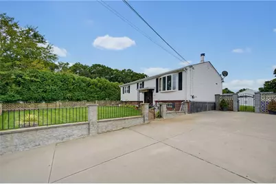 11 Old Barrington Road, East Providence, RI 02915 - Photo 5