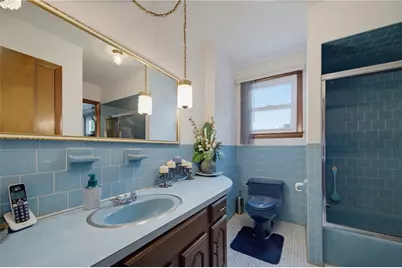 11 Old Barrington Road, East Providence, RI 02915 - Photo 19