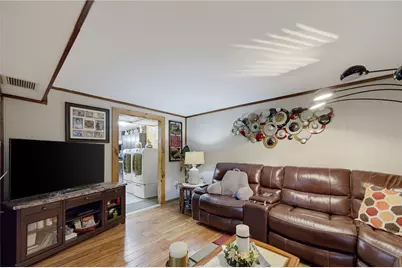 11 Old Barrington Road, East Providence, RI 02915 - Photo 27