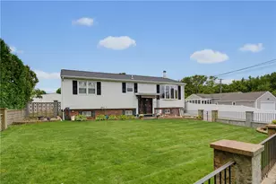 11 Old Barrington Rd, East Providence, RI 02915 - Photo 3