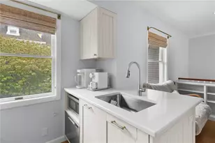 364 Bellevue Ave, Newport, RI 02840 - Photo 7