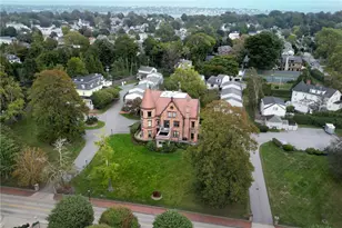 364 Bellevue Ave, Newport, RI 02840 - Photo 29