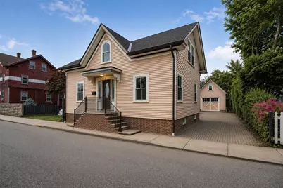 21 Elm Street, Newport, RI 02840 - Photo 1