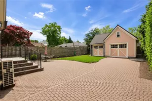 21 Elm St, Newport, RI 02840 - Photo 5