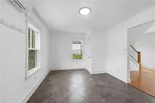 21 Elm St, Newport, RI 02840 - Photo 13