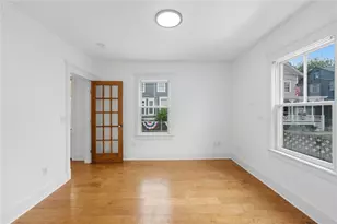 21 Elm St, Newport, RI 02840 - Photo 21