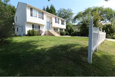 22 Fairway Drive, Narragansett, RI 02882 - Photo 3