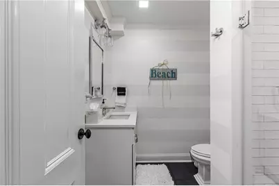 575 Tuckerman Avenue #2, Middletown, RI 02842 - Photo 39