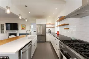 60 Poppasquash Rd, Bristol, RI 02809 - Photo 13