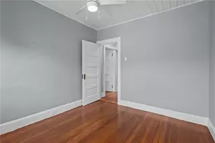 49 Woodbine St, Providence, RI 02906 - Photo 25